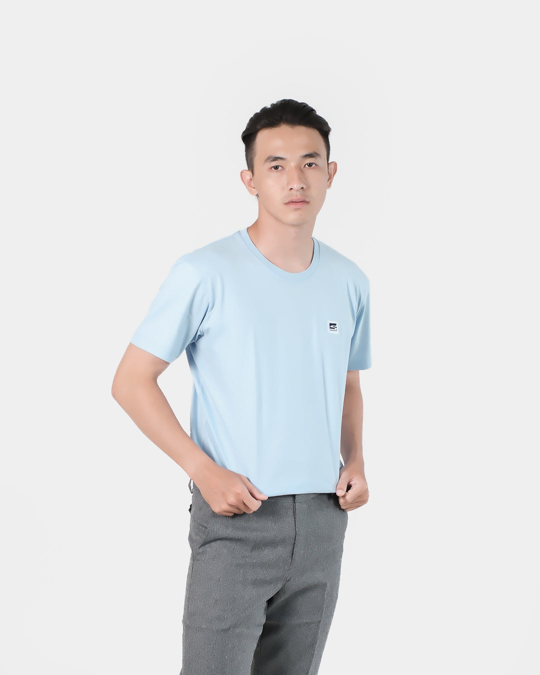 Sneakon Unisex Basic Tshirt Skyway