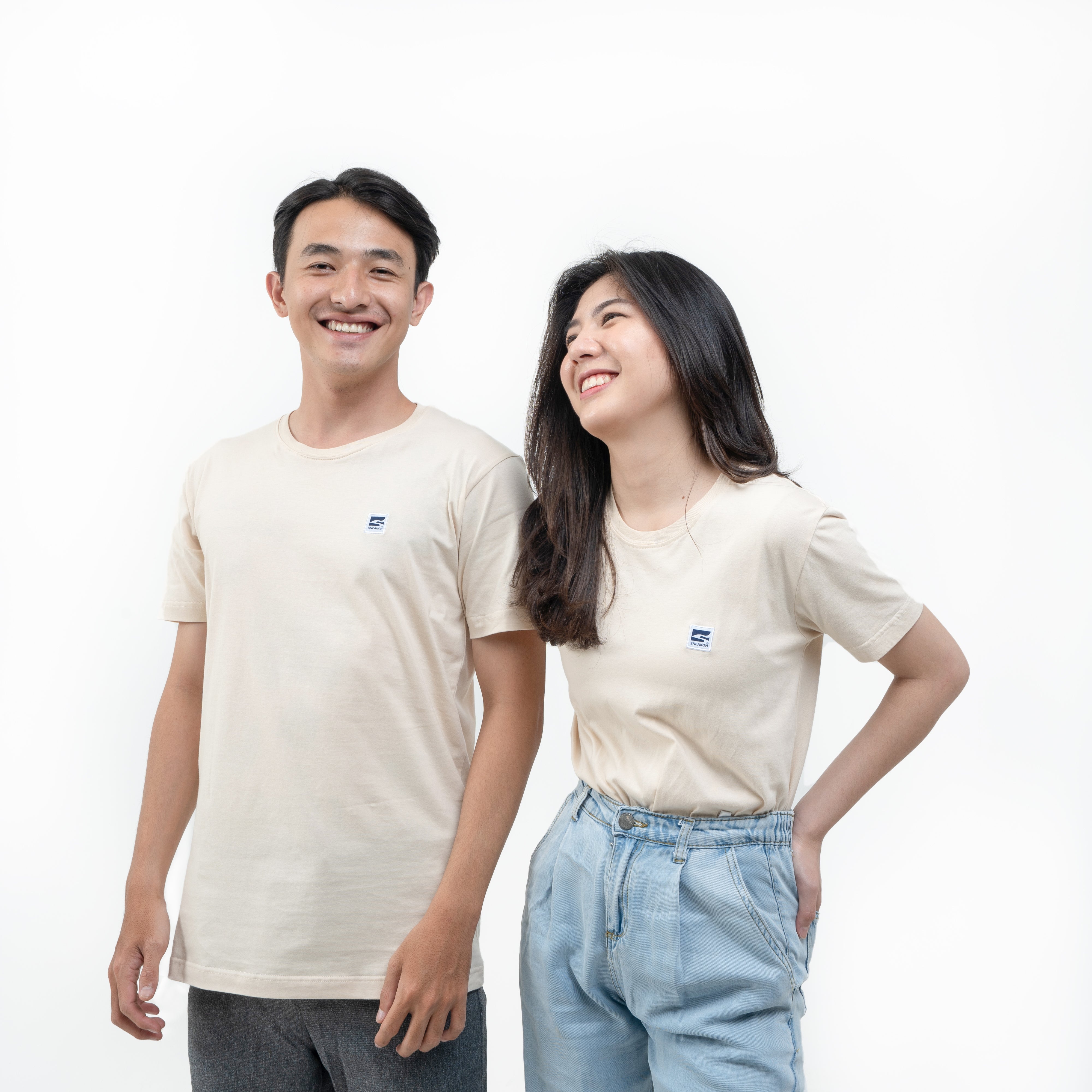 Sneakon Unisex Basic Tshirt Cream