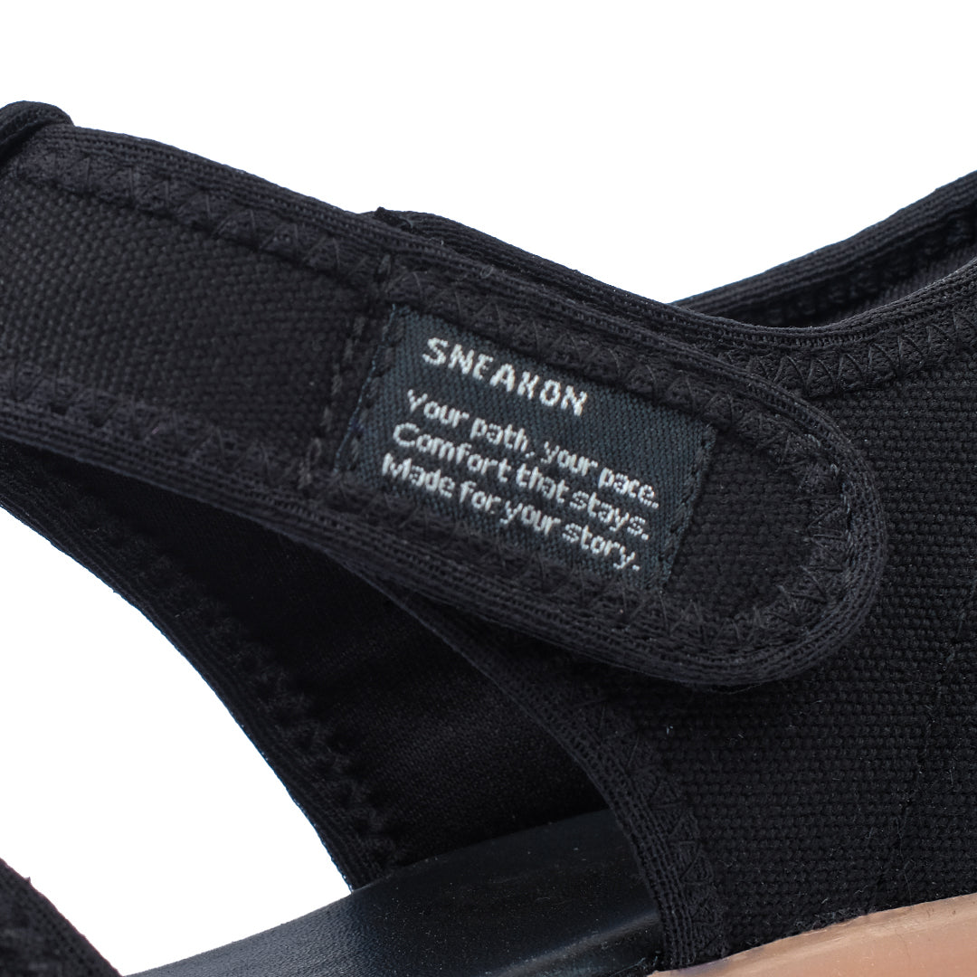 Sneakon Laras Hitam - Women